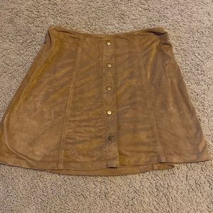 brown bottom skirt
